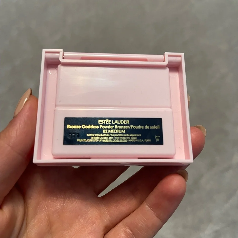 Estee Lauder Bronzer 02 medium new